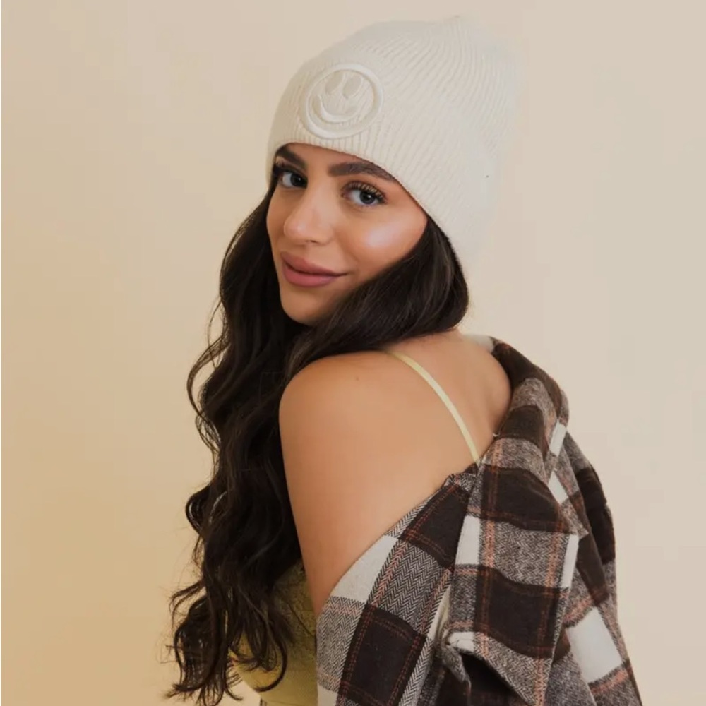 Happy Face Embroidered Ribbed Knit Beanie - Picture 3 of 14